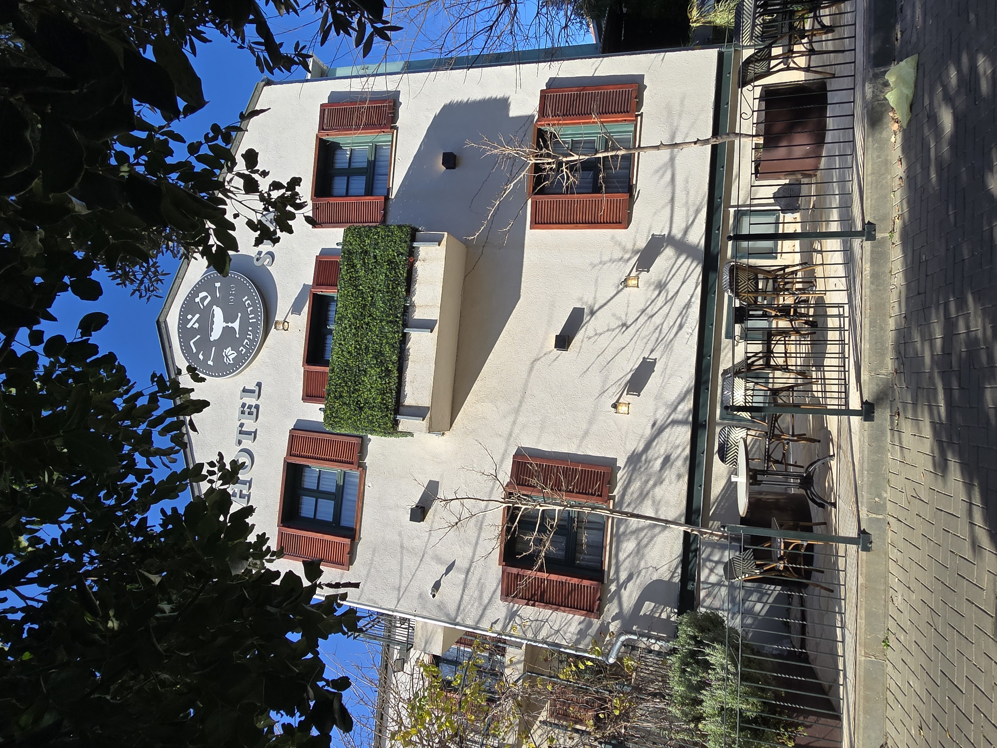 Neve Remez in Zichron Yaakov — Quiet Community Buyer Notes
