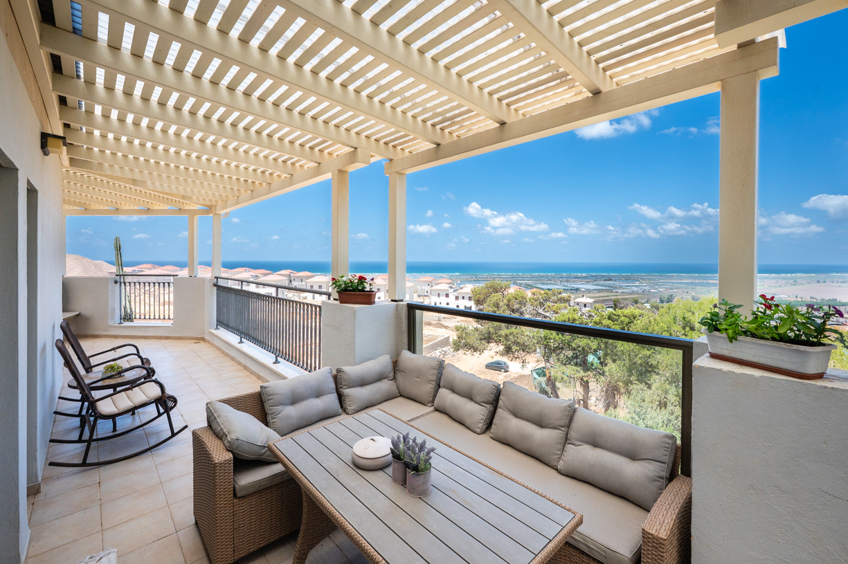 Renovated 3.5-Room Apartment with a 42 sqm Sea-View Terrace | HaShmura