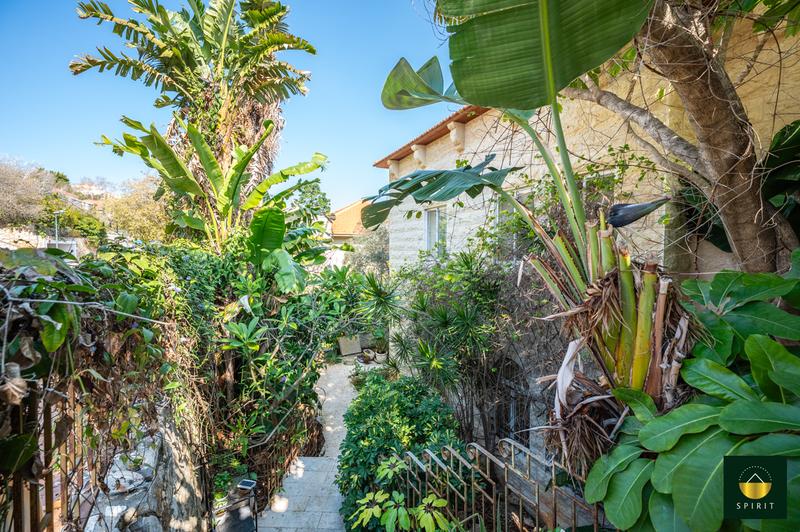 Country-Style Stone Villa with Mountain Views in Givat Eden | 6 Rooms – photo 2