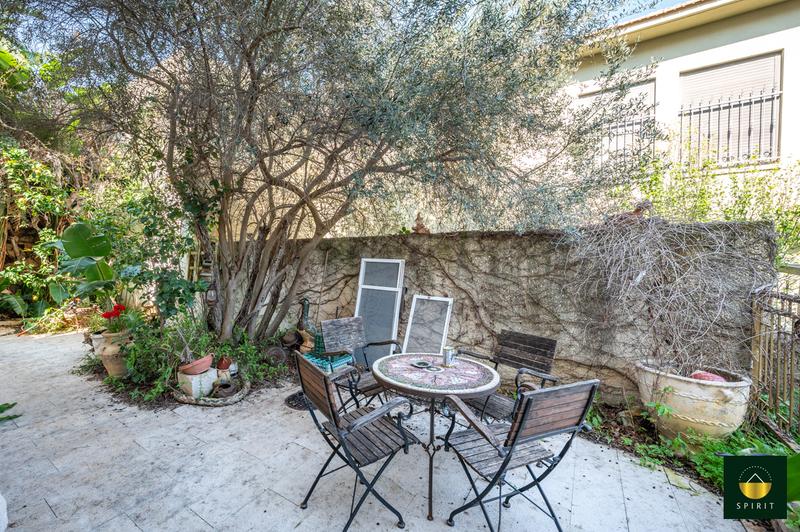 Country-Style Stone Villa with Mountain Views in Givat Eden | 6 Rooms – photo 4