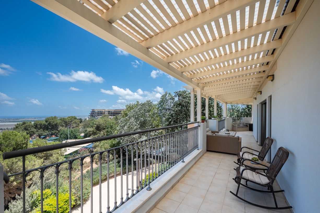 Renovated 3.5-Room Apartment with a 42 sqm Sea-View Terrace | HaShmura בZichron Yaakov, זכרון יעקב – תמונה 7